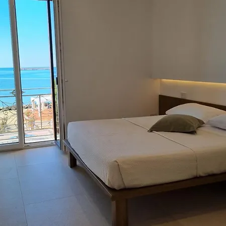 Kalibia And Bed and breakfast *