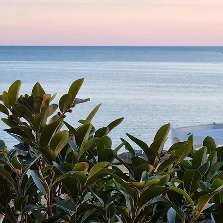 Kalibia And Bed & Breakfast